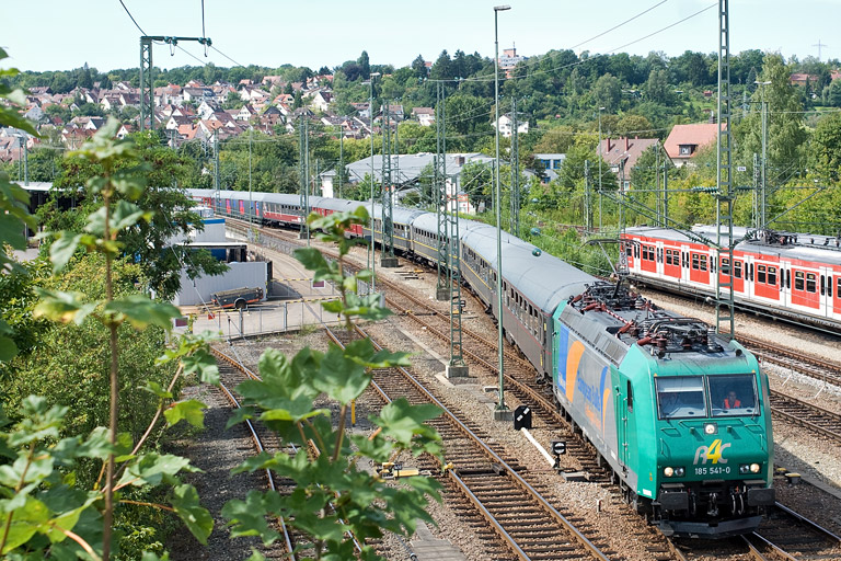 185 541 mit DPE 338 bei km 16,0 (August 2011)