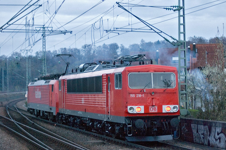 189 060 und 155 218 bei km 16,8 (April 2011)