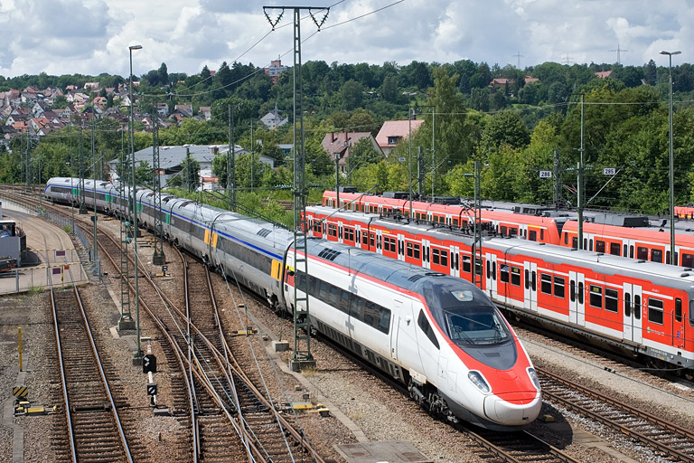 ETR 610 (610 107 u.a.) als ST 92306 bei km 16,0 (Juli 2011)