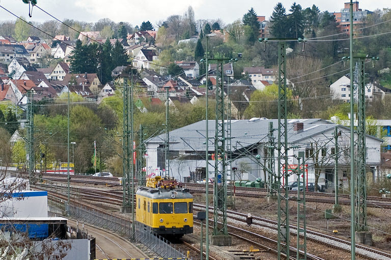 701 052 bei km 16,0 (April 2011)