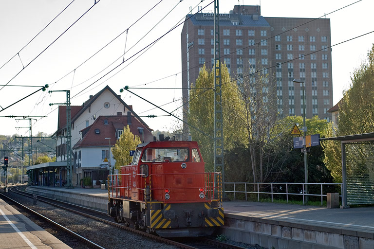 AVG 464 (G 1203 BB) bei km 15,6 (April 2011)