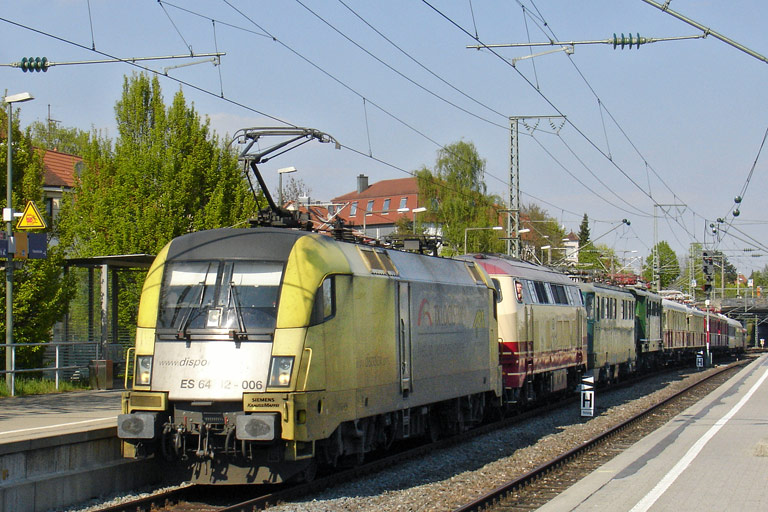 ES 64 U2-006 mit DLr 93731 bei km 15,6 (April 2011)