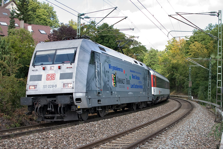 101 028 mit IC 187 bei km 12,0 (September 2012)