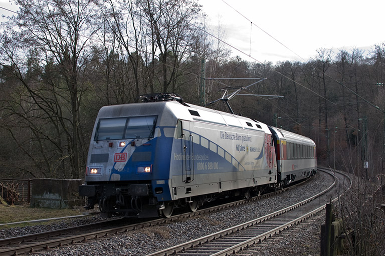 101 060 mit IC 186 bei km 11,0 (Februar 2012)
