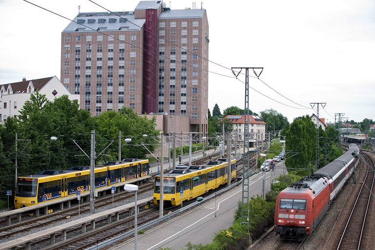 101 065 mit IC 283 bei km 15,8 (Juni 2012)