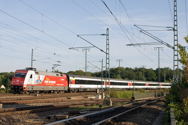 101 089 mit IC 184 bei km 17,0 (September 2012)
