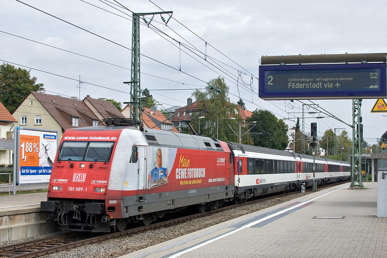 101 089 mit IC 185 bei km 15,6 (September 2012)