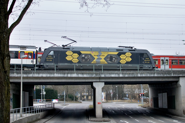 101 141 mit IC 284 bei km 16,4 (M&auml;rz 2012)