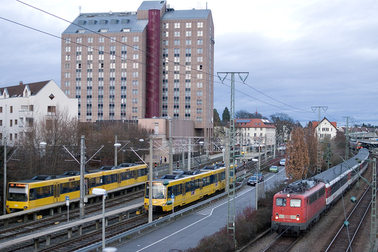115 278 mit IC 281 bei km 15,8 (Januar 2012)