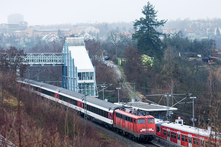 115 293 mit IC 187 bei km 14,2 (Januar 2012)