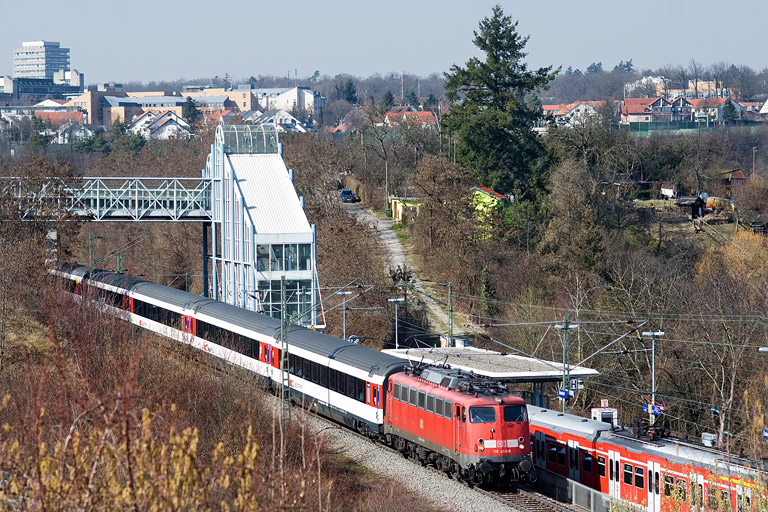 115 459 mit IC 187 bei km 14,2 (M&auml;rz 2012)