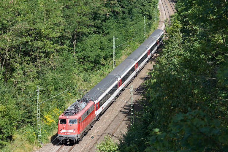 115 459 mit IC 281 bei km 20,2 (August 2012)