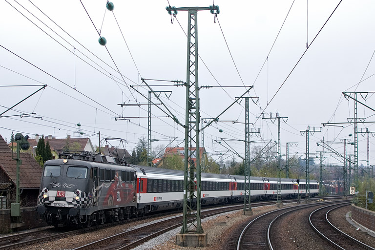 115 509 mit IC 187 bei km 16,6 (April 2012)
