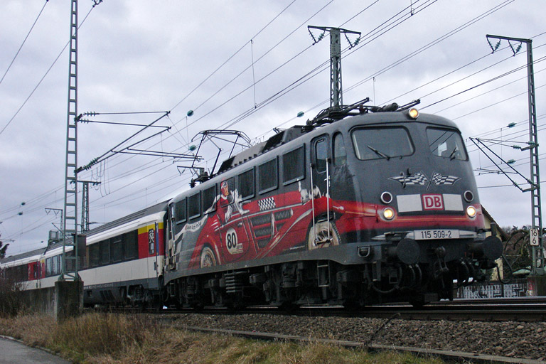 115 509 mit IC 280 bei km 16,6 (Januar 2012)