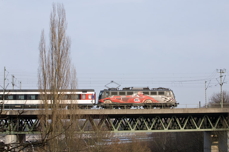 115 509 mit IC 281 bei km 14,6 (M&auml;rz 2012)