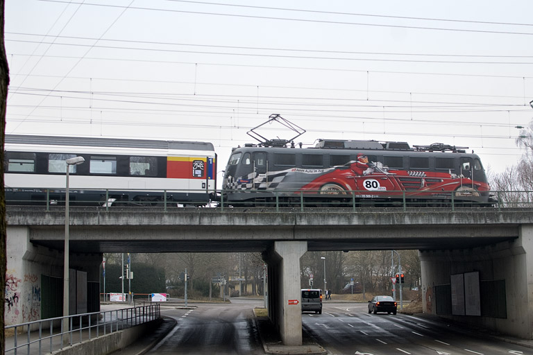 115 509 mit IC 282 bei km 16,4 (M&auml;rz 2012)