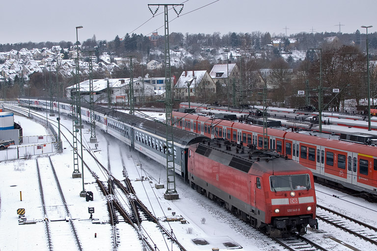120 140 mit IC 280 bei km 16,0 (Dezember 2012)