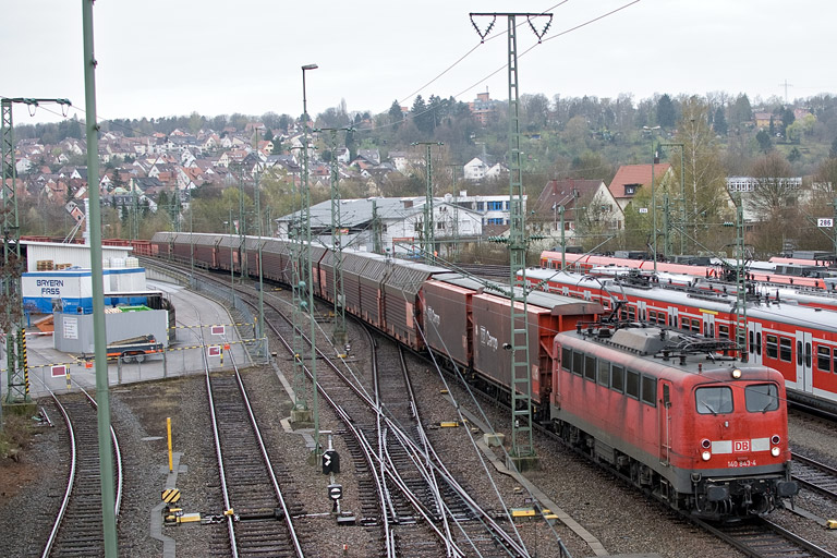 140 843 mit EK 56164 bei km 16,0 (April 2012)