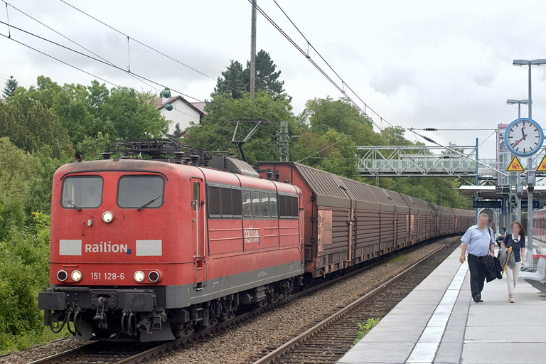 151 128 mit GA 60080 bei km 14,2 (August 2012)