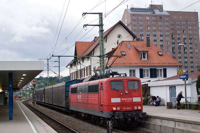 151 148 mit GA 61781 bei km 15,6 (Juli 2012)