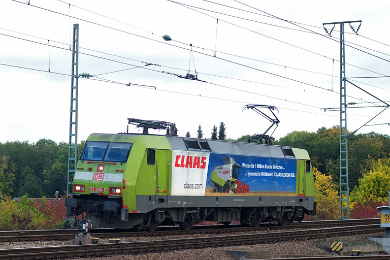 152 005 bei km 17,0 (Oktober 2012)