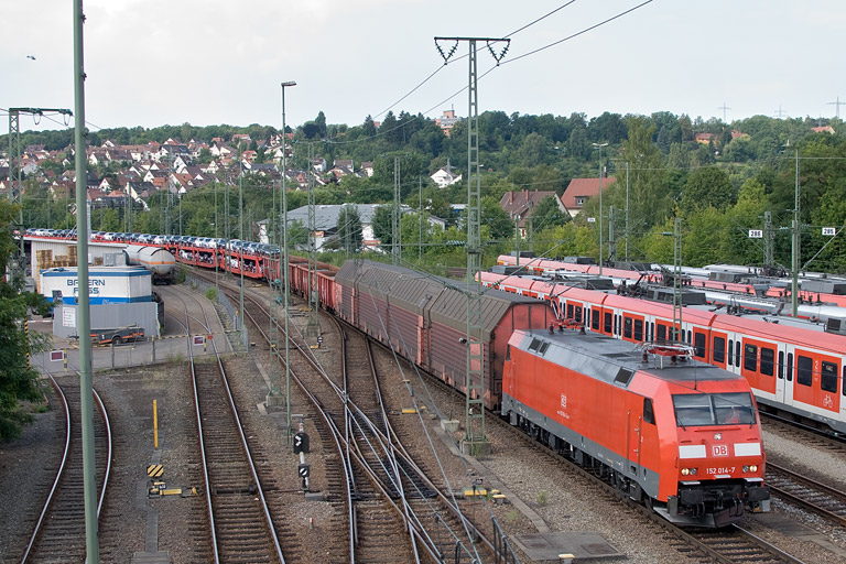 152 014 mit EK 56164 bei km 16,0 (August 2012)
