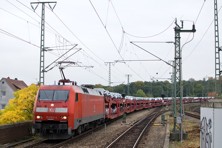 152 015 mit GA 60082 bei km 16,8 (Oktober 2012)