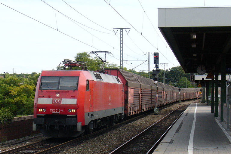 152 015 mit GA 60082 bei km 16,8 (August 2012)