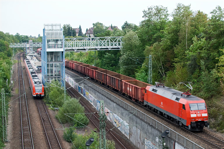 152 027 mit EK 56173 bei km 14,0 (September 2012)