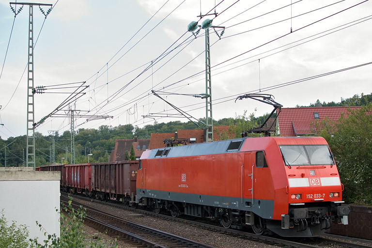 152 033 mit EK 56173 bei km 16,8 (September 2012)