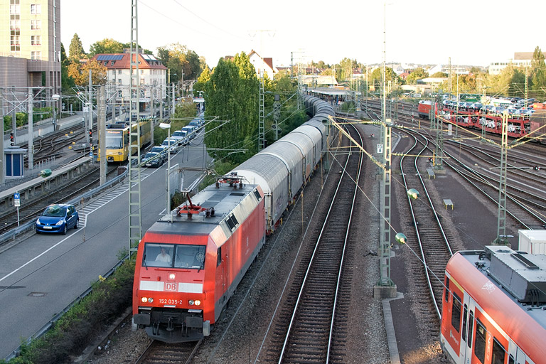 152 035 mit GM 49583 bei km 15,8 (September 2012)