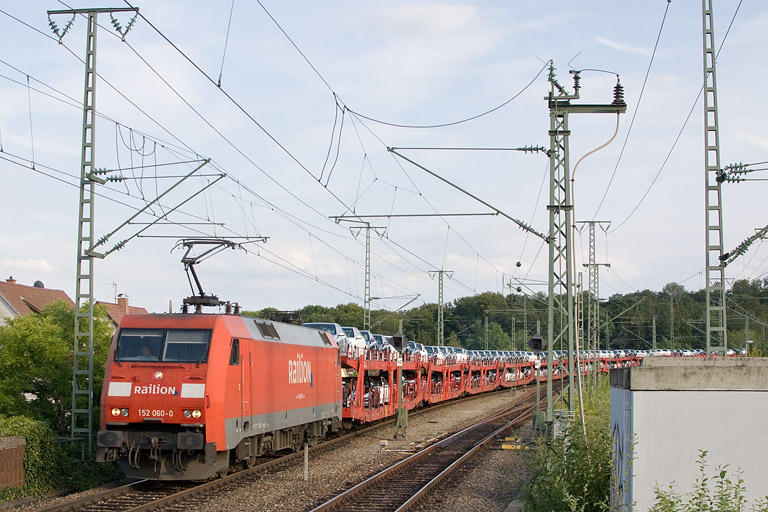 152 060 mit GA 60084 bei km 16,8 (August 2012)