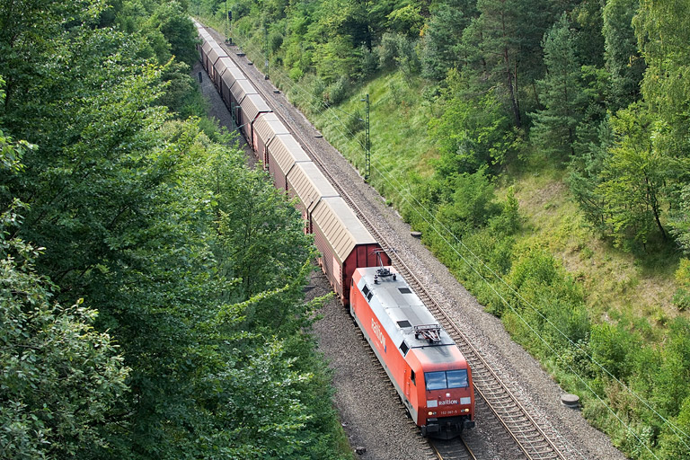 152 067 mit GA 60082 bei km 20,4 (August 2012)