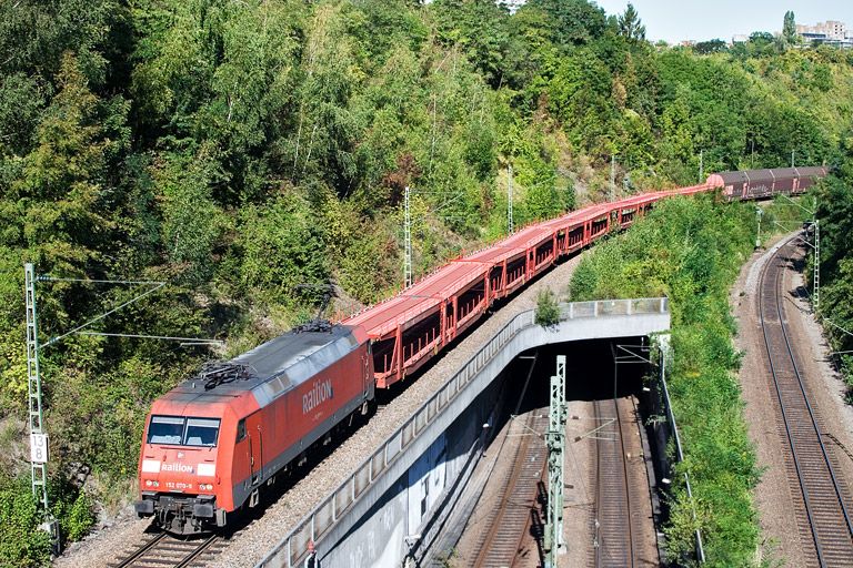 152 070 mit EK 56165 bei km 13,8 (September 2012)