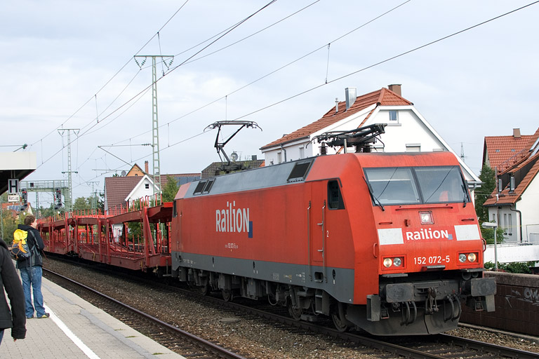 152 072 bei km 16,8 (Oktober 2012)