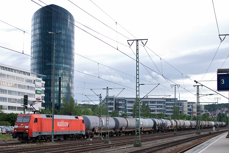 152 077 bei km 15,6 (Juni 2012)