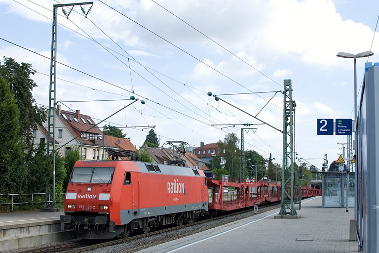 152 083 mit EK 56165 bei km 15,6 (August 2012)