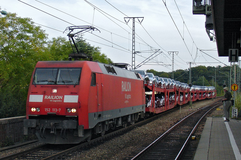 152 113 mit GA 60046 bei km 16,8 (September 2012)
