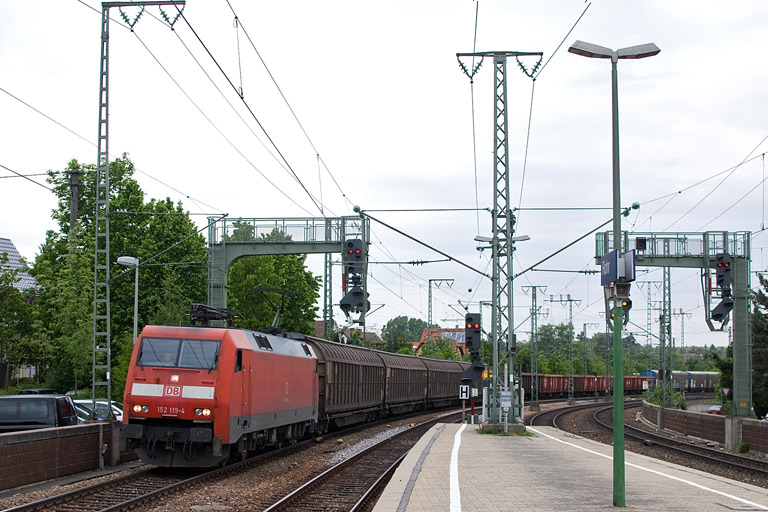 152 119 mit EK 56173 bei km 16,6 (Mai 2012)