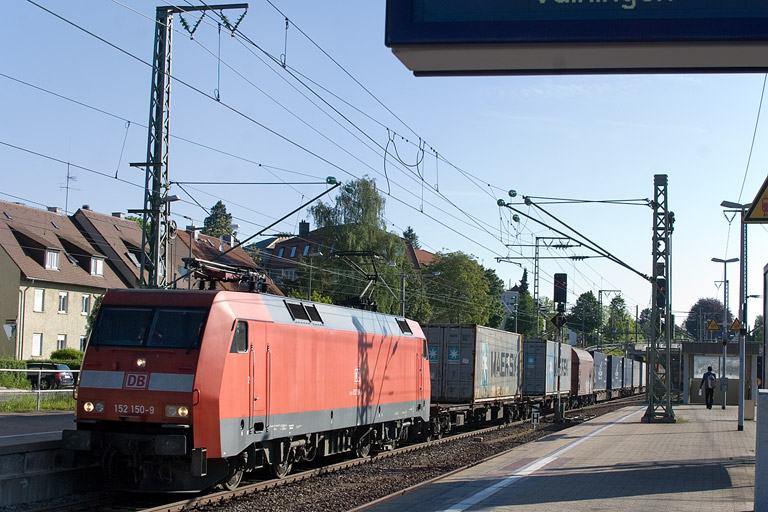 152 150 mit EK 56177 bei km 15,6 (Mai 2012)