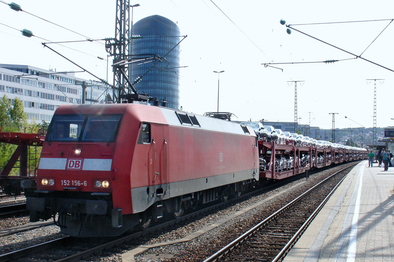 152 156 mit GA 60082 bei km 15,4 (August 2012)