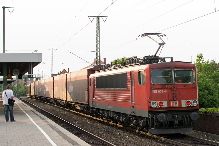 155 030 mit GA 60086 bei km 16,8 (Mai 2012)
