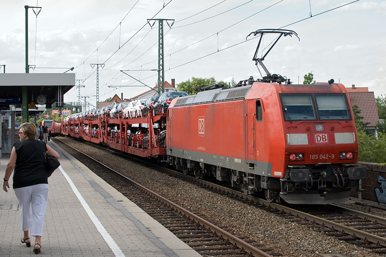 185 042 mit GA 60046 bei km 16,8 (August 2012)