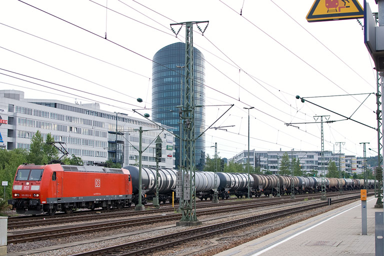 185 052 bei km 15,6 (Juni 2012)