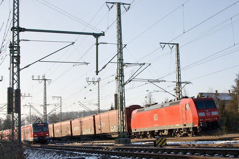 185 063 mit EK 56171 bei km 16,6 (Februar 2012)