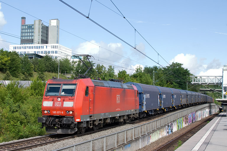 185 071 mit GM 49225 bei km 14,2 (Juli 2012)