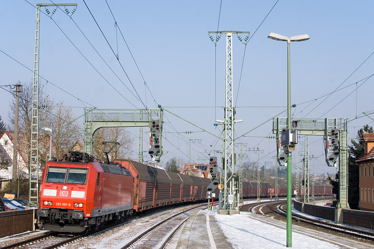 185 091 mit EK 56165 bei km 16,6 (Februar 2012)