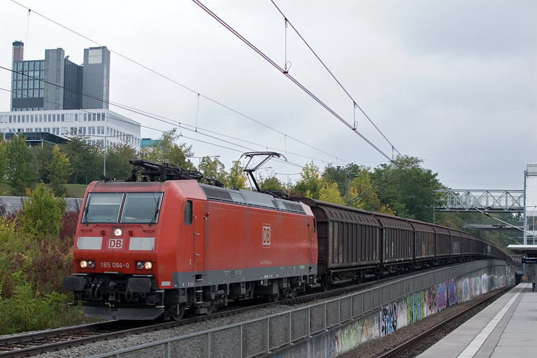 185 094 mit EZ 45175 bei km 14,2 (Oktober 2012)