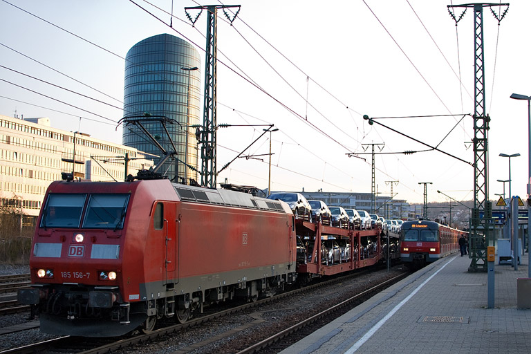 185 156 mit EK 56166 bei km 15,6 (M&auml;rz 2012)