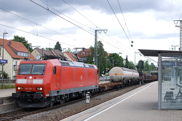 185 158 mit EK 44691 bei km 15,6 (Juni 2012)